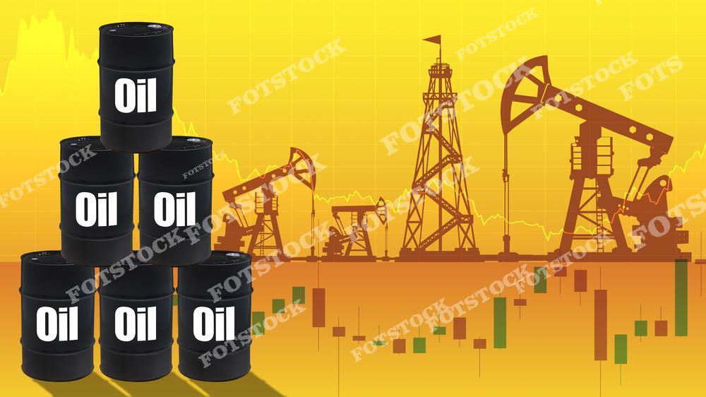На фотографии изображены черные бочки с нефтью, расположенные на фоне графиков и силуэтов буровых вышек. Этот визуальный образ передает связь между производством нефти и её ценами на мировом рынке. Восходящие и нисходящие графики подчеркивают волатильность нефтяного рынка и его важность для глобальной экономики. Буровые установки символизируют процесс добычи нефти.